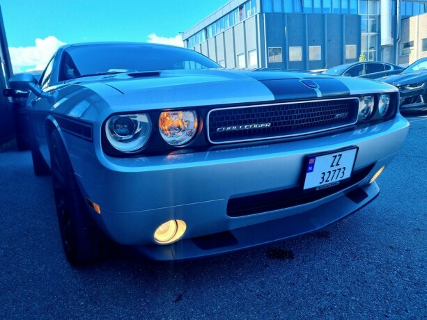 dodge-challenger-bensin-2009-big-9