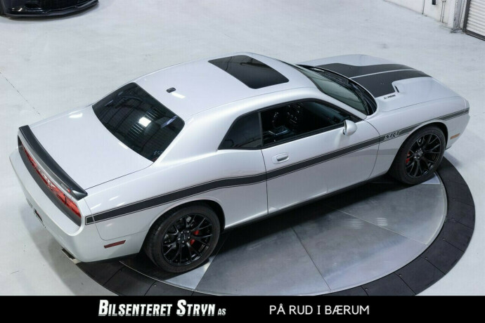 dodge-challenger-bensin-2009-big-0