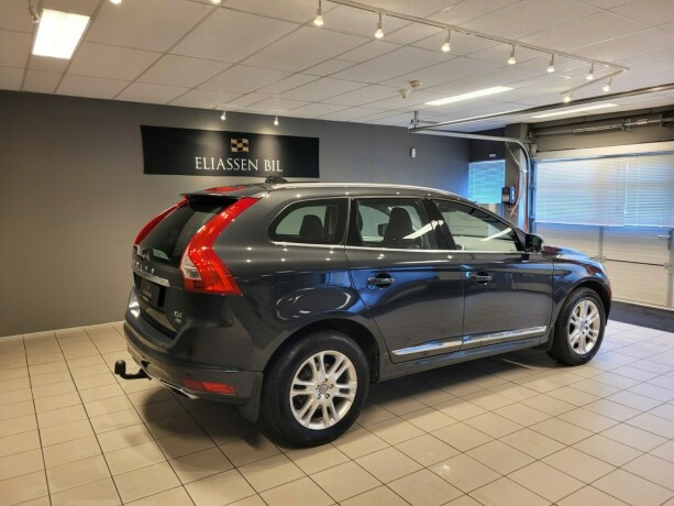 volvo-xc-60-diesel-2015-big-4