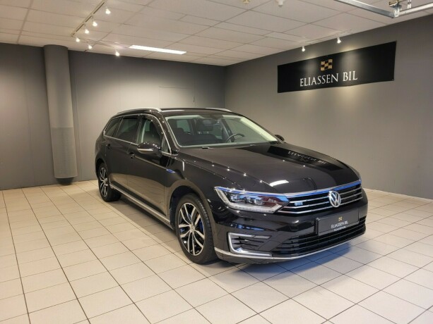 volkswagen-passat-elektrisitetbensin-2017-big-11