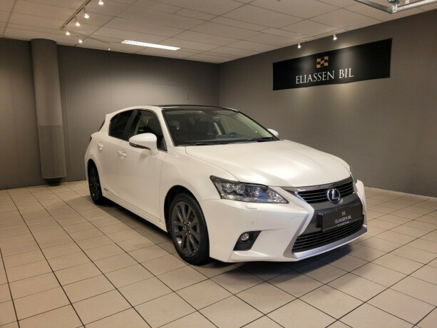 lexus-ct200h-elektrisitetbensin-2015-big-11