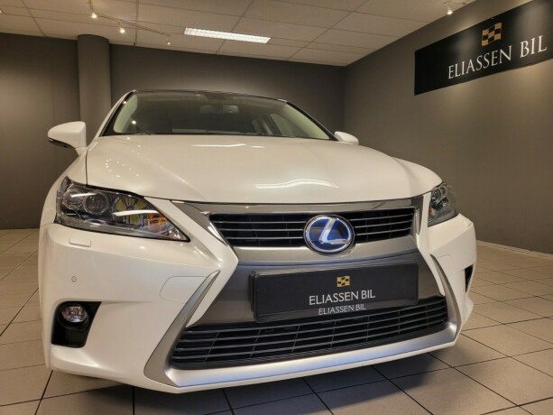 lexus-ct200h-elektrisitetbensin-2015-big-10