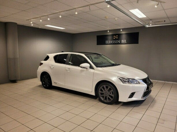 lexus-ct200h-elektrisitetbensin-2015-big-2