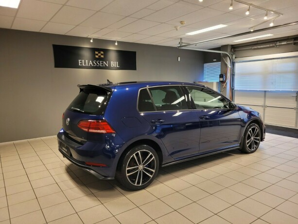 volkswagen-golf-elektrisitetbensin-2019-big-4