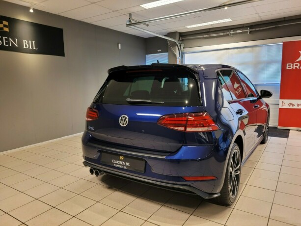 volkswagen-golf-elektrisitetbensin-2019-big-6