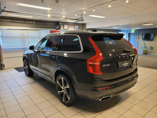 volvo-xc-90-elektrisitetbensin-2018-big-6