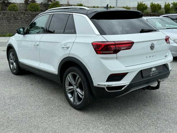 volkswagen-t-roc-bensin-2020-big-3