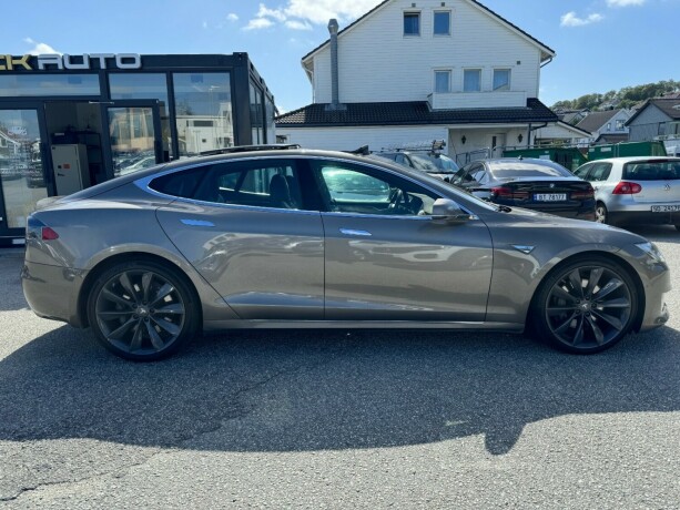 tesla-model-s-elektrisitet-2017-big-3