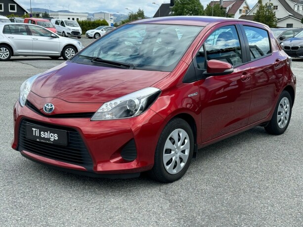 toyota-yaris-bensin-2014-big-2