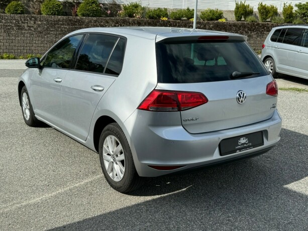 volkswagen-golf-bensin-2015-big-5