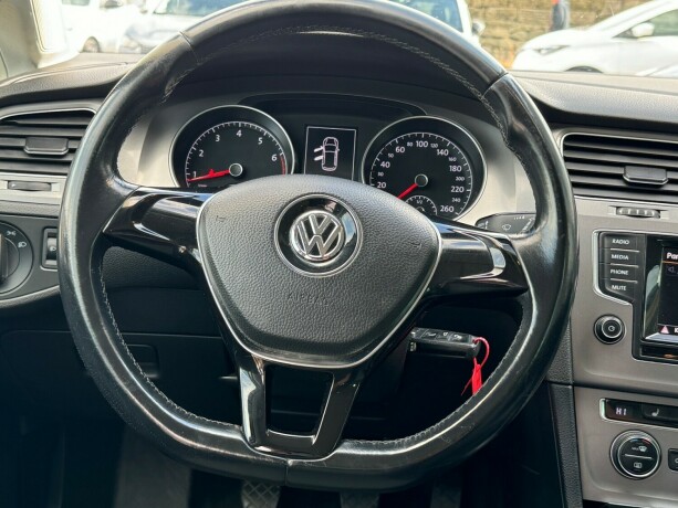 volkswagen-golf-bensin-2015-big-11