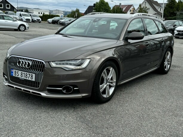 audi-a6-allroad-bensin-2012-big-2