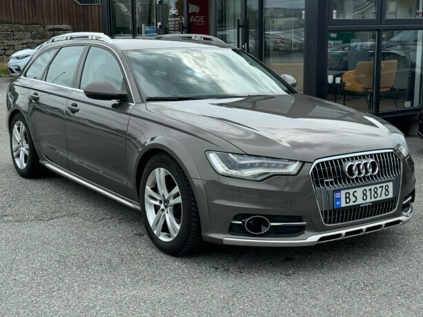 audi-a6-allroad-bensin-2012-big-0