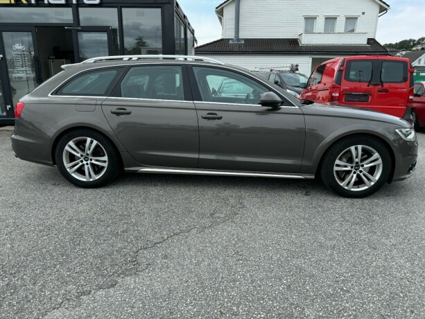 audi-a6-allroad-bensin-2013-big-3