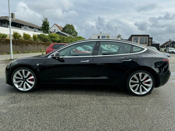 tesla-model-3-elektrisitet-2019-big-6