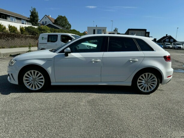 audi-a3-elektrisitetbensin-2016-big-6