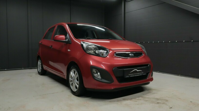 kia-picanto-bensin-2013-big-0