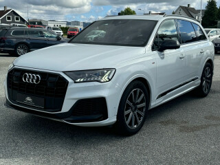 Audi | Q7 | Elektrisitet+bensin | 2020