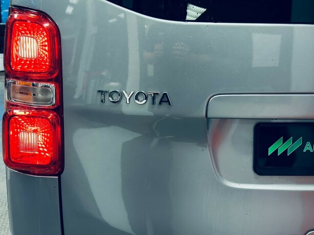 toyota-proace-diesel-2022-big-26