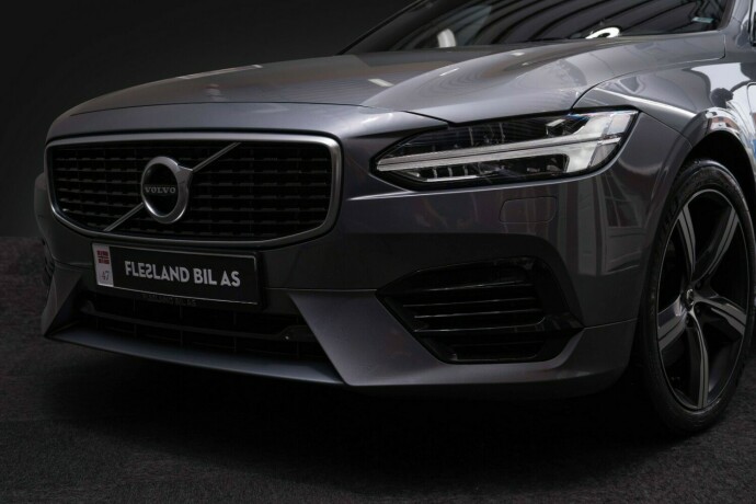 volvo-v90-elektrisitetbensin-2020-big-2