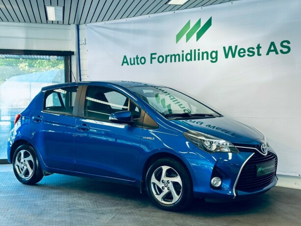 toyota-yaris-elektrisitetbensin-2015-big-9