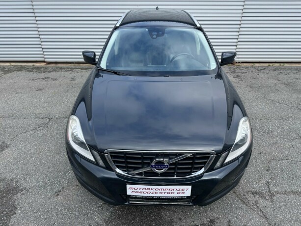 volvo-xc-60-diesel-2012-big-9