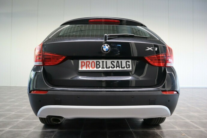 bmw-x1-diesel-2012-big-18