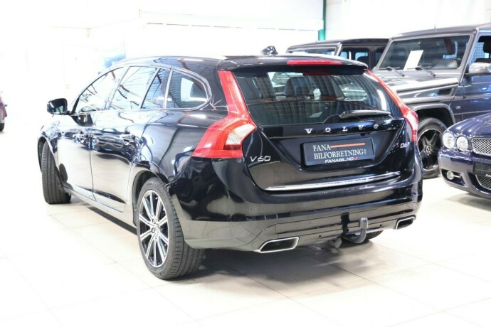 volvo-v60-elektrisitetdiesel-2018-big-1