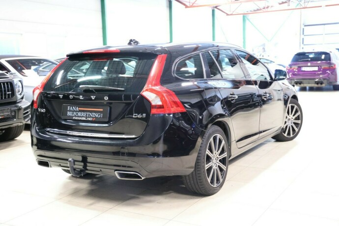 volvo-v60-elektrisitetdiesel-2018-big-2