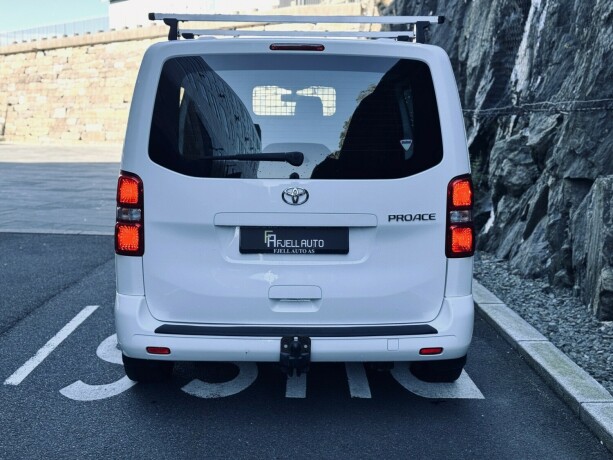 toyota-proace-diesel-2016-big-6