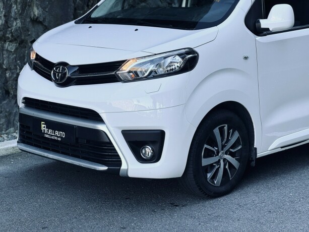 toyota-proace-diesel-2016-big-2