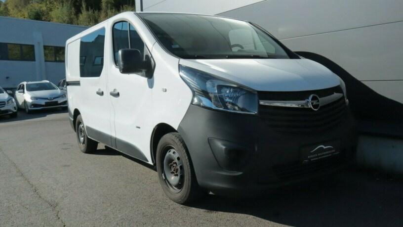 opel-vivaro-diesel-2016-big-0