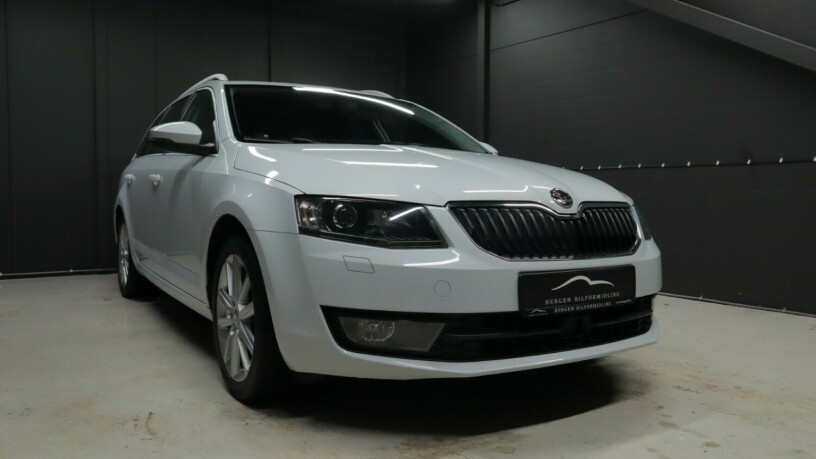 skoda-octavia-bensin-2016-big-0