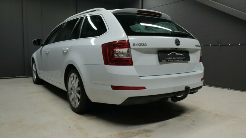 skoda-octavia-bensin-2016-big-3