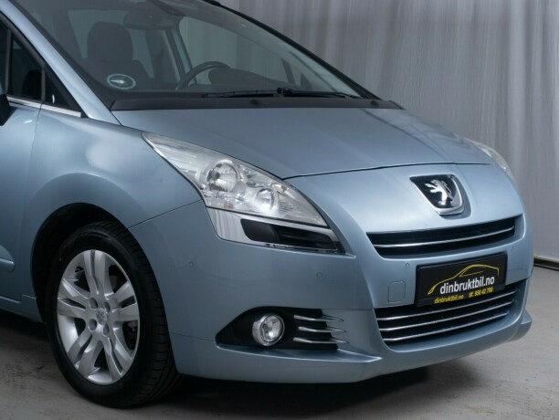 peugeot-5008-diesel-2010-big-3