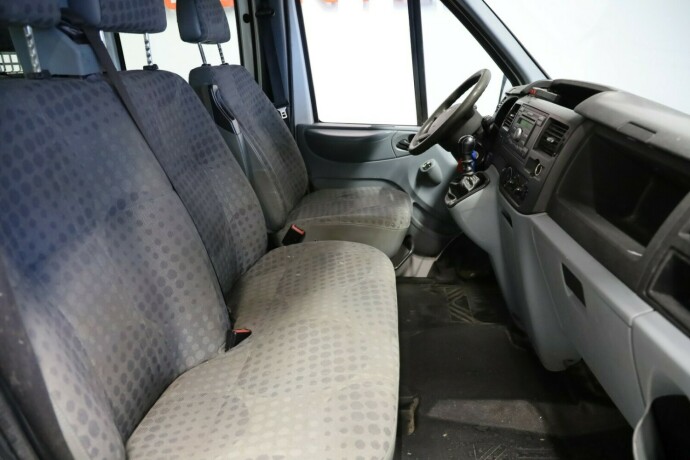 ford-transit-diesel-2012-big-15