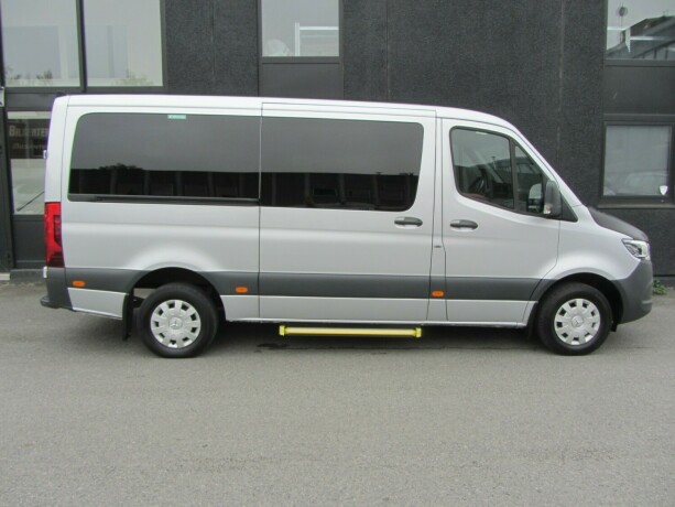 mercedes-benz-sprinter-diesel-2023-big-5