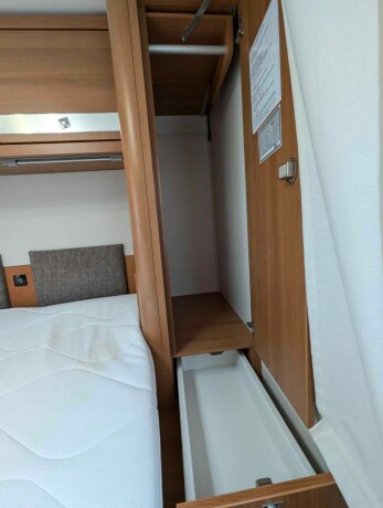 solifer-queensbed-senkeseng-automatgir-23-a48hk-alde-vannbaren-varme-diesel-2014-big-40