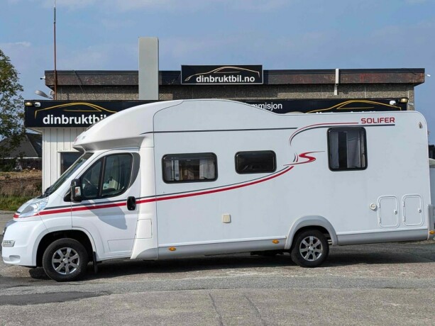 solifer-queensbed-senkeseng-automatgir-23-a48hk-alde-vannbaren-varme-diesel-2014-big-0