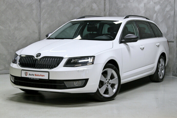 skoda-octavia-bensin-2014-big-0