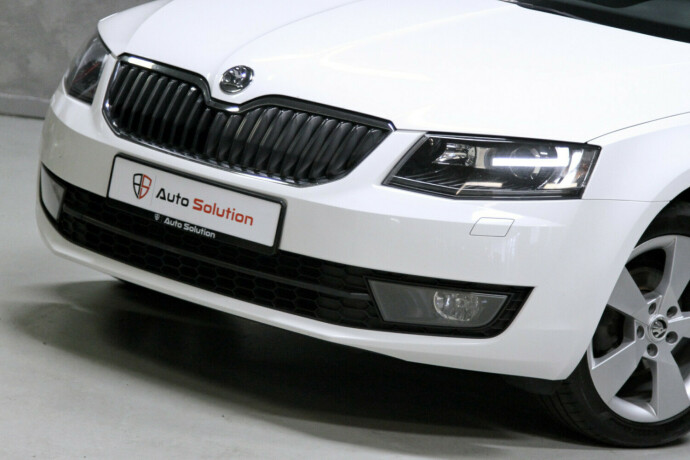 skoda-octavia-bensin-2014-big-18