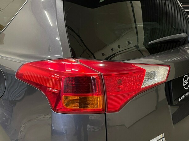 toyota-rav4-diesel-2014-big-9