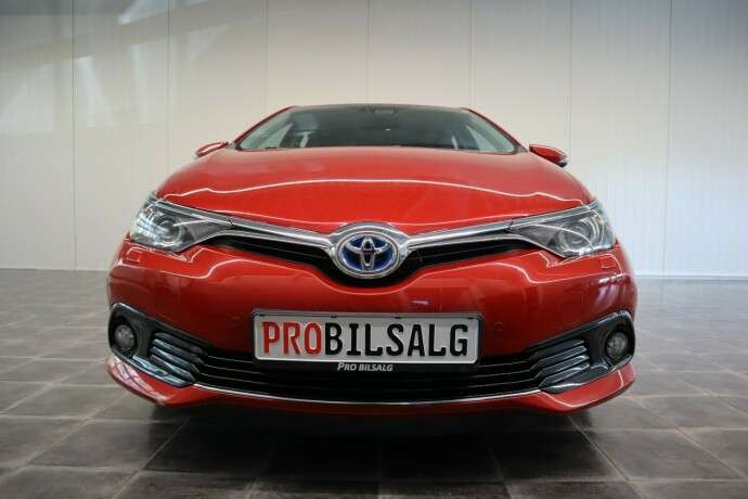 toyota-auris-elektrisitetbensin-2016-big-15