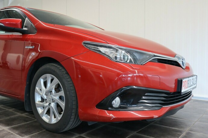 toyota-auris-elektrisitetbensin-2016-big-10