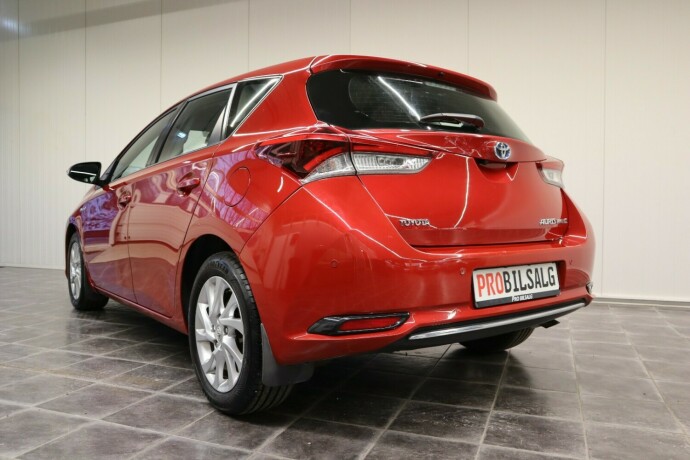 toyota-auris-elektrisitetbensin-2016-big-69