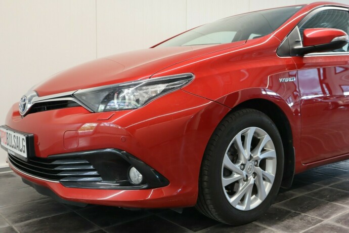 toyota-auris-elektrisitetbensin-2016-big-9