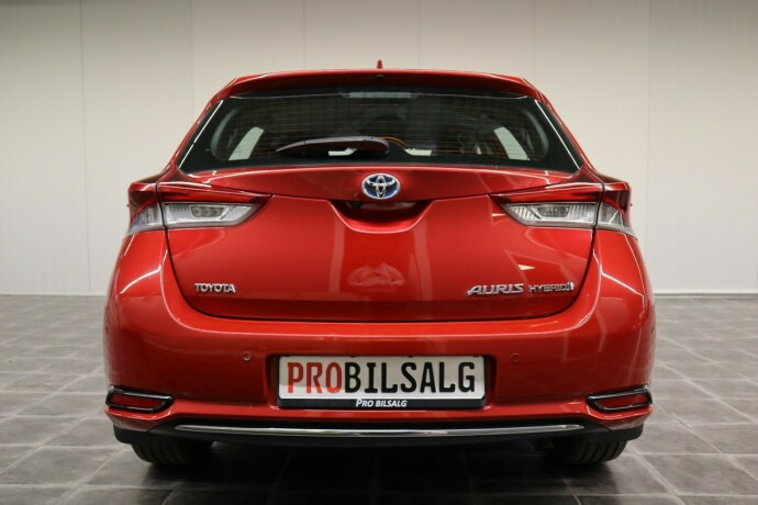 toyota-auris-elektrisitetbensin-2016-big-70