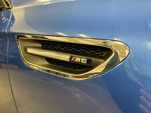 bmw-m5-bensin-2011-big-5