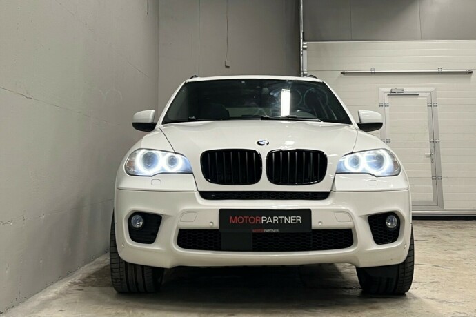 bmw-x5-diesel-2011-big-1