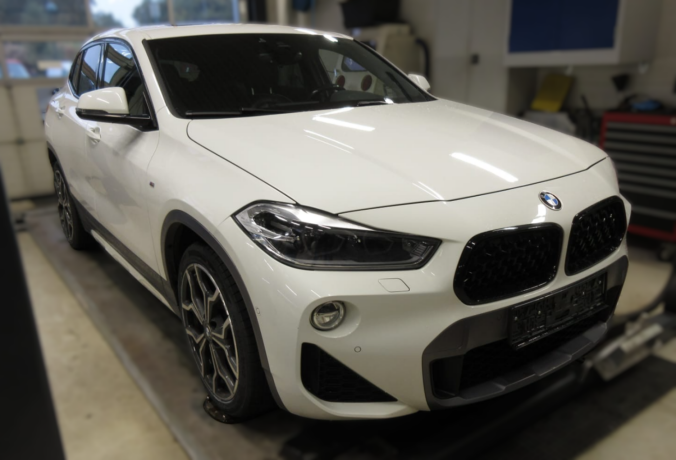 bmw-x2-diesel-2018-big-0